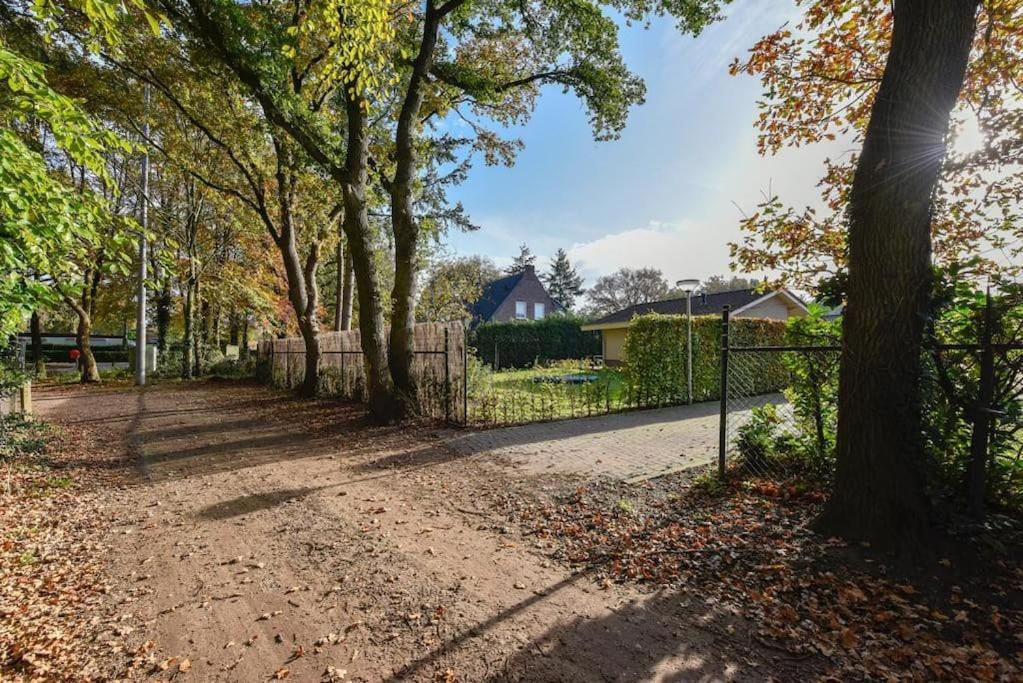 فيلا Huinerhofje 2 - Vrijstaand Met Grote Omheinde Tuin, Rust, Privacy En Nabij Bossen بوتِنْ المظهر الخارجي الصورة